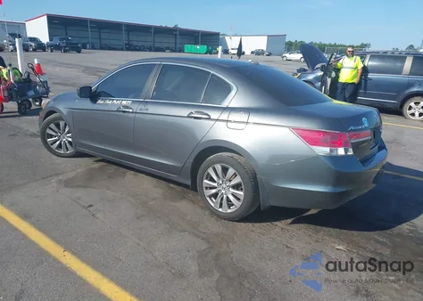 2012 Honda Accord 2.4 Ex-L из США, поврежденный, VIN 1HGCP2F83CA123874